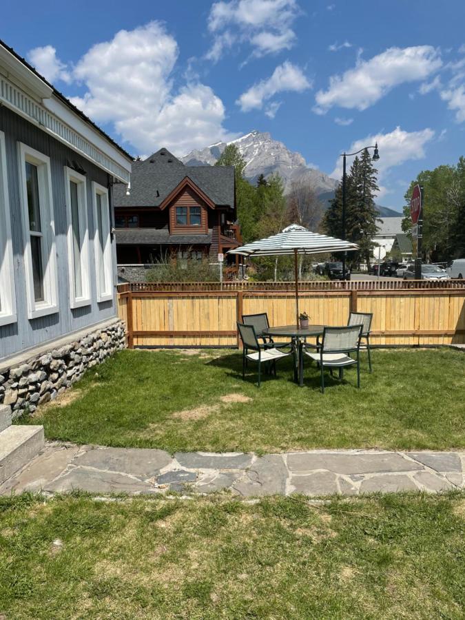 Three Peaks Banff Villa Exterior foto